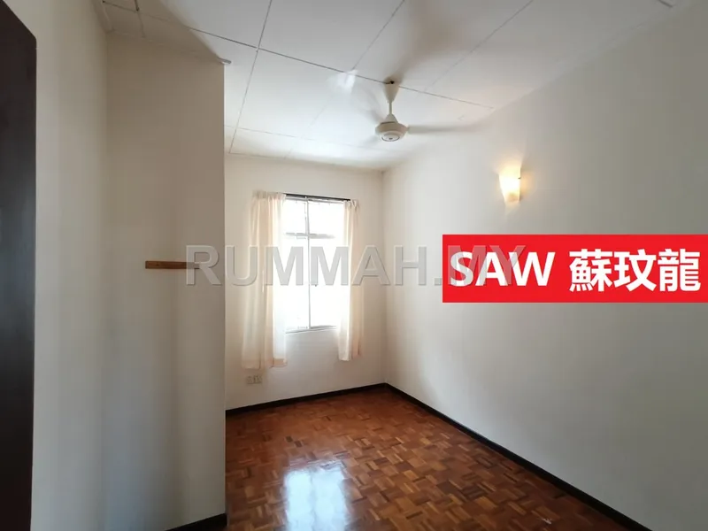 house in Gelugor, Penang — photo 2