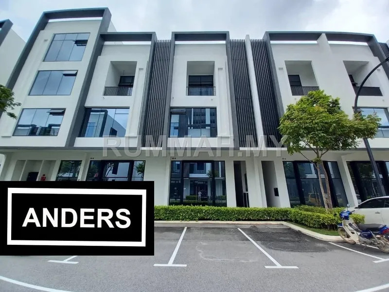 3-bedroom commercial in Batu Kawan, Penang for rent — Vervea Commercial Shop Office En Bloc 3 Storey Batu Kawan Rent