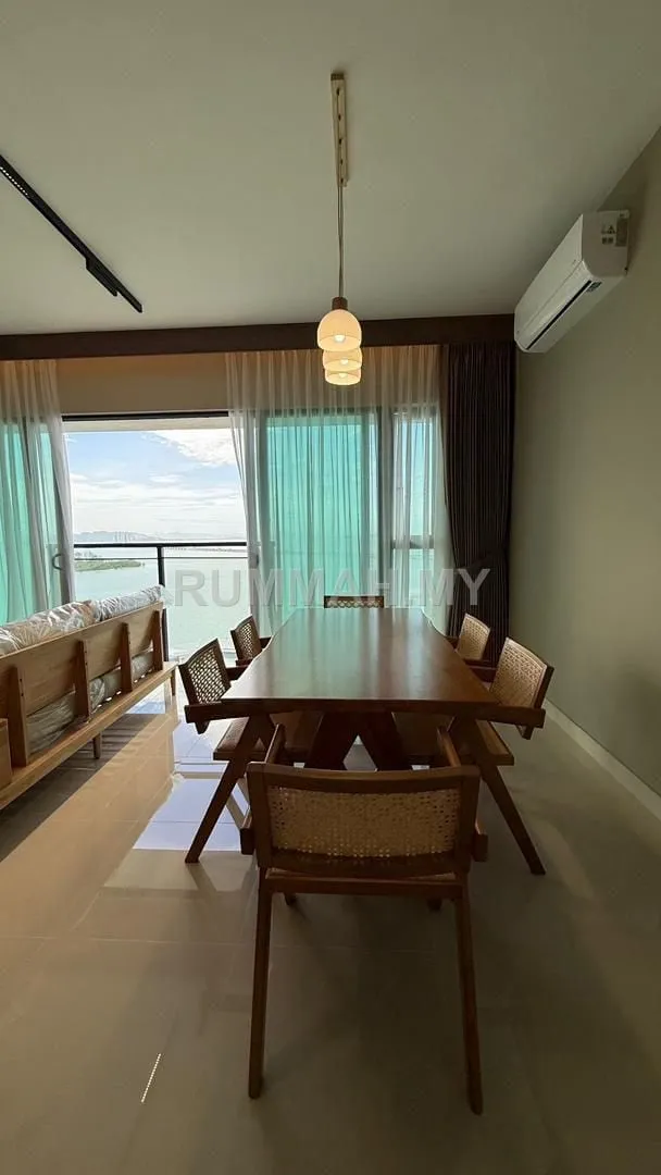 2-bedroom condo in Gelugor, Penang for rent — The Light, Mezzo | 2 bedrooms