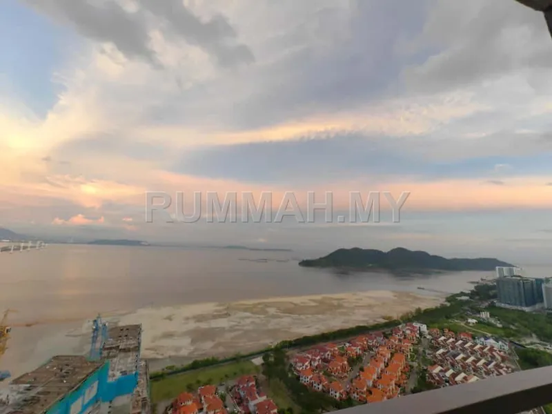 4-bedroom condo in Gelugor, Penang for sale — 🏡 FOR SALE  – Zen6 Condominium Penthouse, Penang