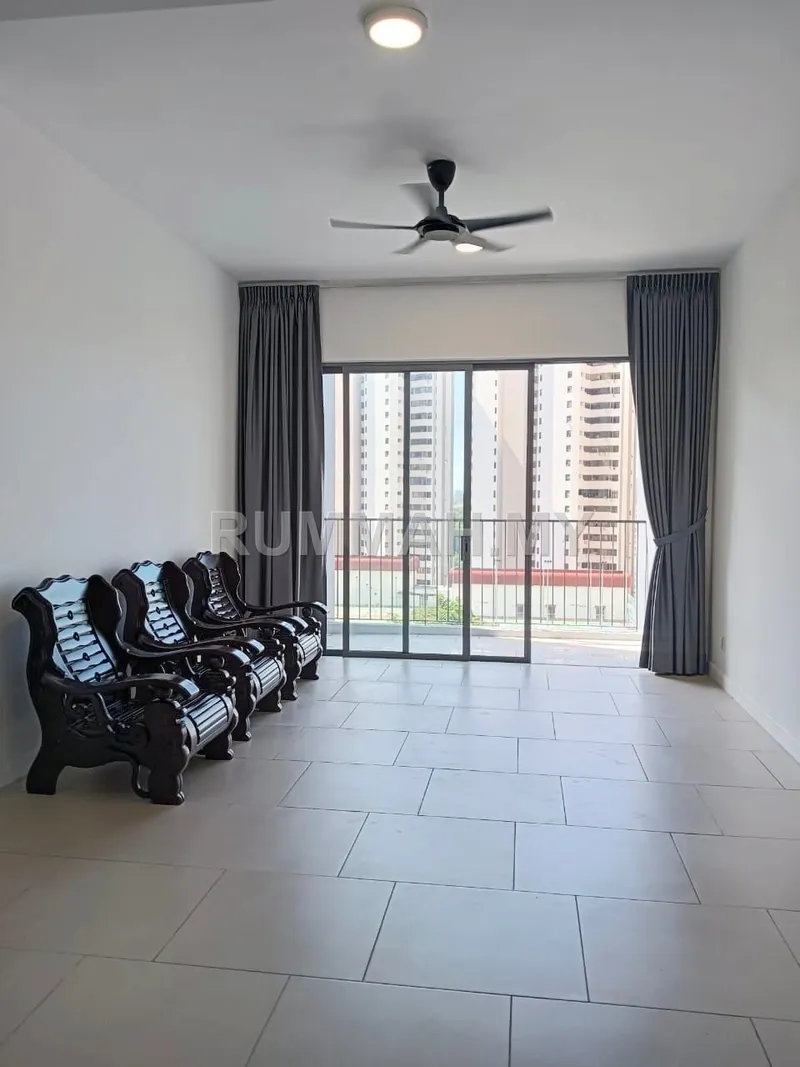 3-bedroom condo in Gelugor, Penang for rent — Triuni Residence Gelugor | Partially Furnished
