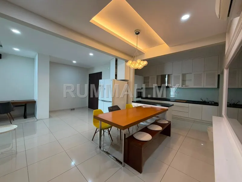 4-bedroom condo in Tanjung Tokong, Penang for rent — Marinox, Tanjung Tokong | Seaview Near Stonyhurt Int School Gurney 
