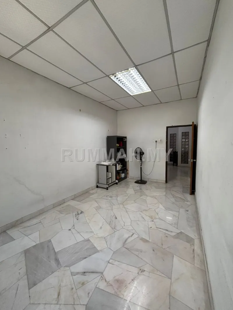 commercial in Jelutong, Penang — photo 3