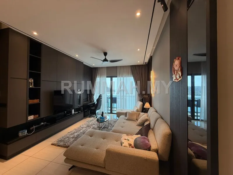 2-bedroom condo in Bayan Lepas, Penang for rent — Queens Condo for Rent @ Queens Residences, Q1 | Fully Renovated