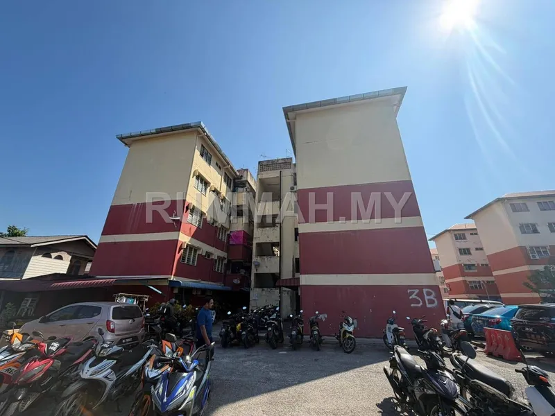 Flat for Sale @ rumah pangsa Teluk Air Tawar Indah, Teluk Air Tawar | Freehold