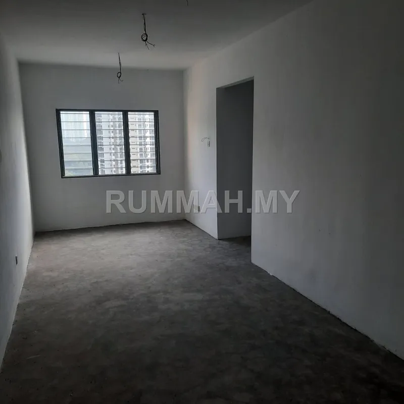 condo in Teluk Kumbar, Penang — photo 2
