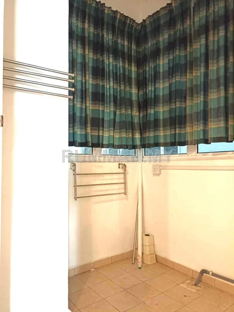 condo in Gelugor, Penang — photo 3