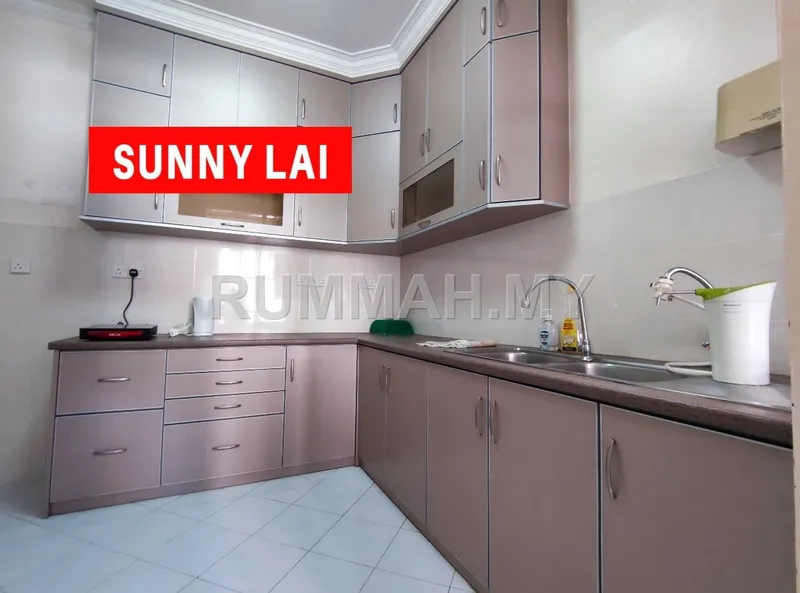 3-bedroom condo in George Town, Penang for rent — Sri York, 924sf, Fully Renovated, Good Condition, 1cp, Worth Buy Unit!