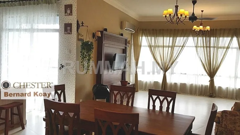 3-bedroom condo in Gelugor, Penang for rent — The View twin tower batu uban Gelugor 2088sqft with 3 car parks fully furnished worth it