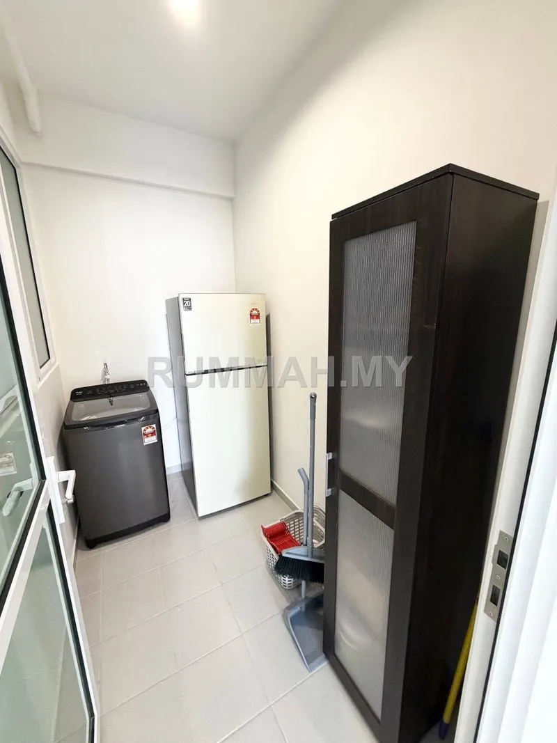 condo in Gelugor, Penang — photo 3