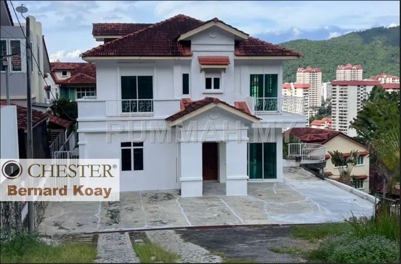 Emerald Heights Paya Terubong gated n guarded Bungalow original condition Huge Land