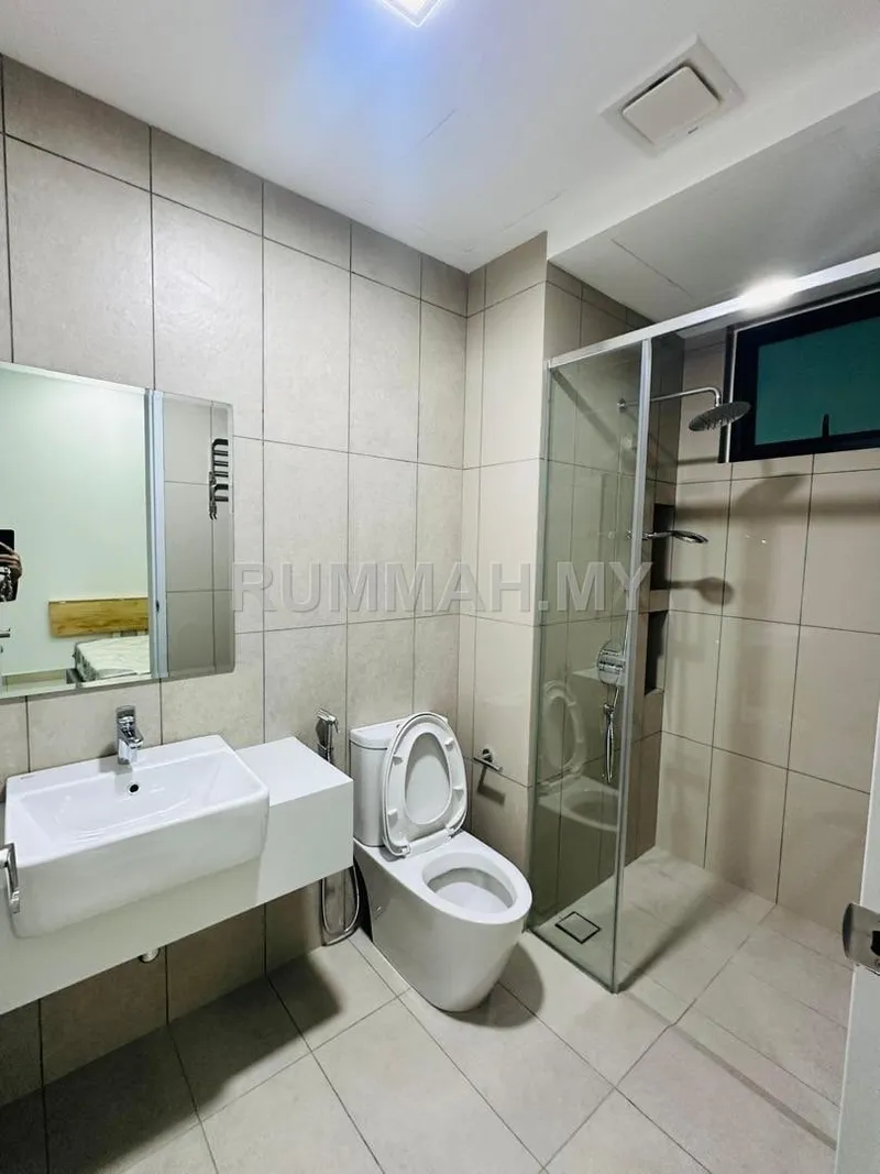 condo in Gelugor, Penang — photo 3