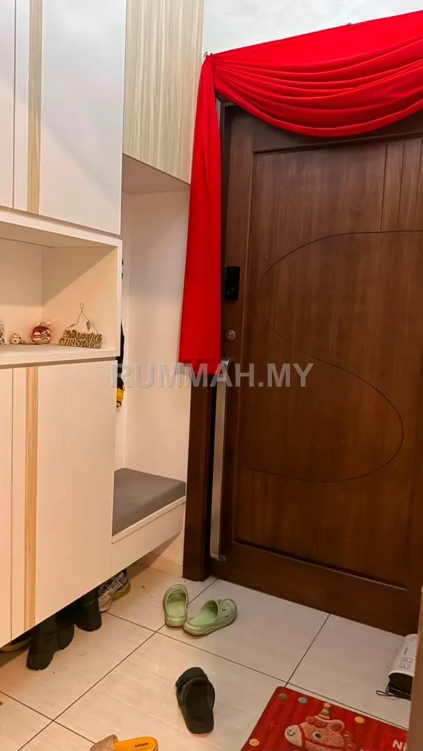 Queens 2 Condo for Rent @ Queens Residences, Queensbay | Garden Unit