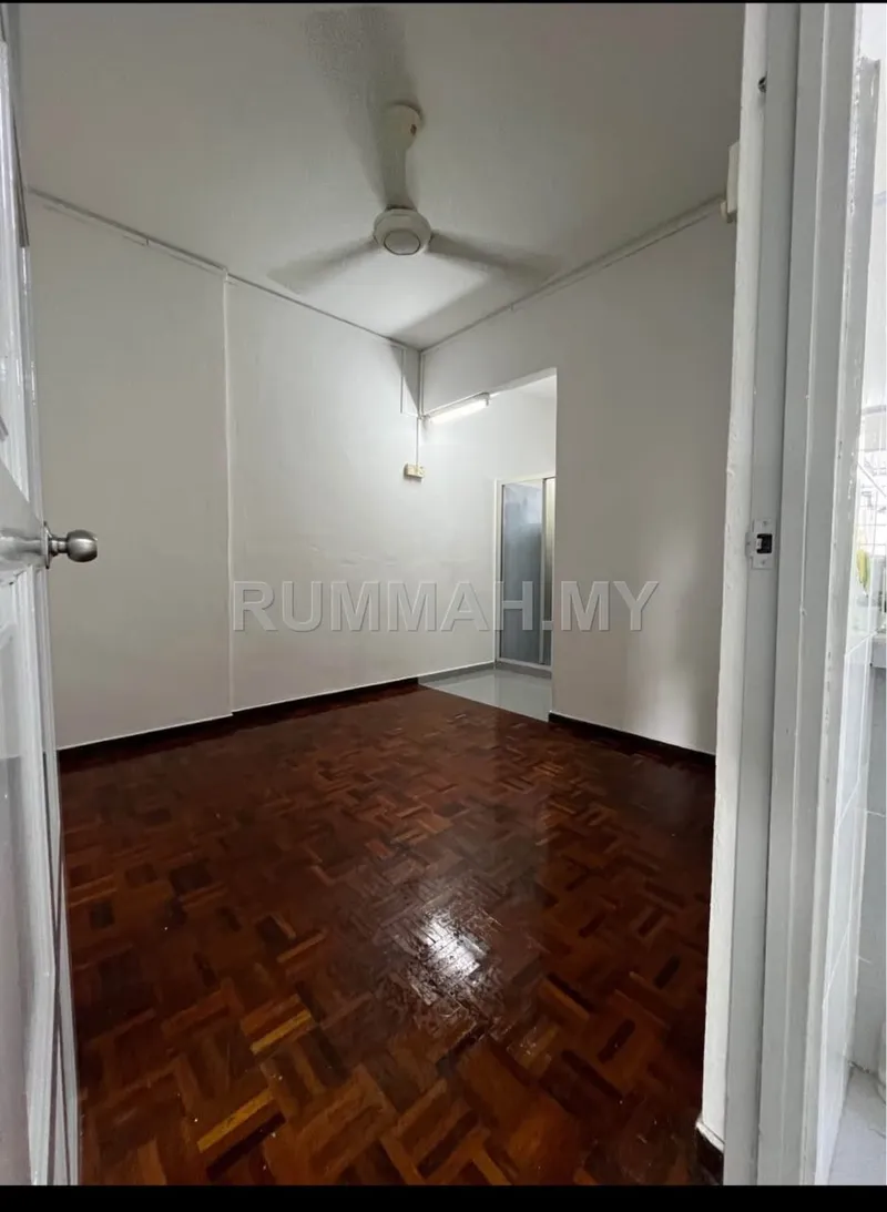 condo in Sungai Ara, Penang — photo 2