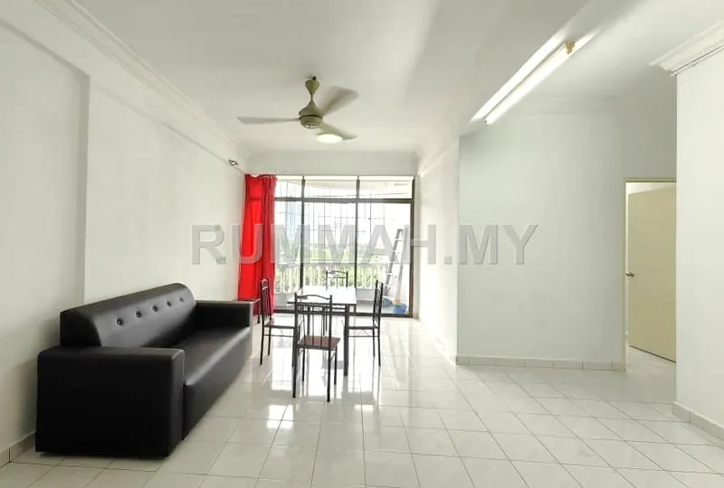 3-bedroom condo in Gelugor, Penang for rent — Desa Permai Indah/Sungai Dua/960sf/Fully Furnished/1 Shaded Car Park