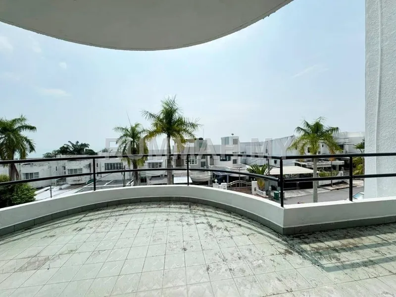house in Tanjung Bungah, Penang — photo 2