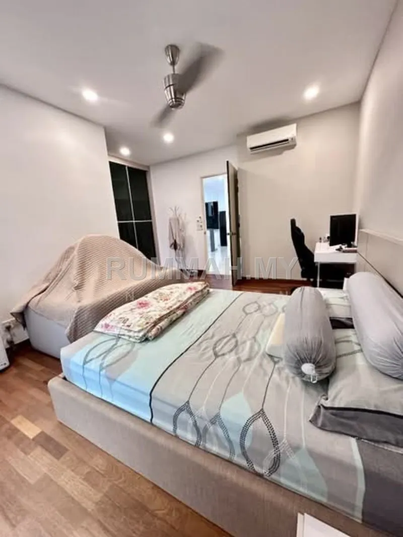 condo in Sungai Ara, Penang — photo 2
