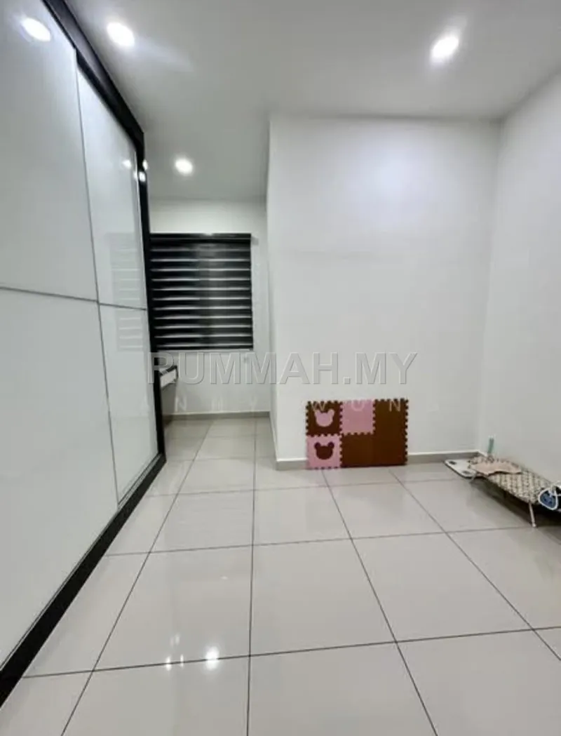 condo in Sungai Ara, Penang — photo 3
