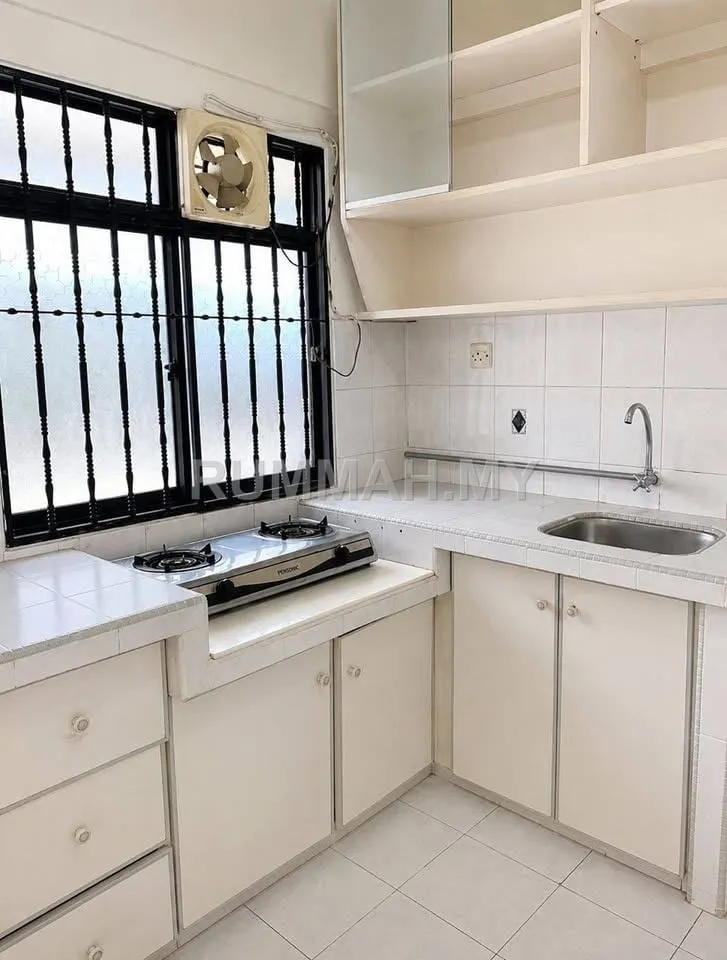 condo in Jelutong, Penang — photo 3