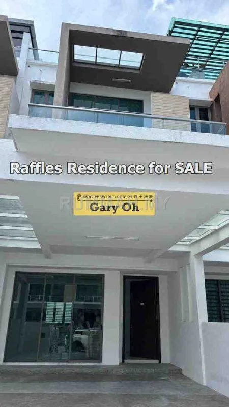 6-bedroom house in Gelugor, Penang for sale — 3-Storey Terrace House for Sale @ Raffles Residence, Gelugor | Freehold