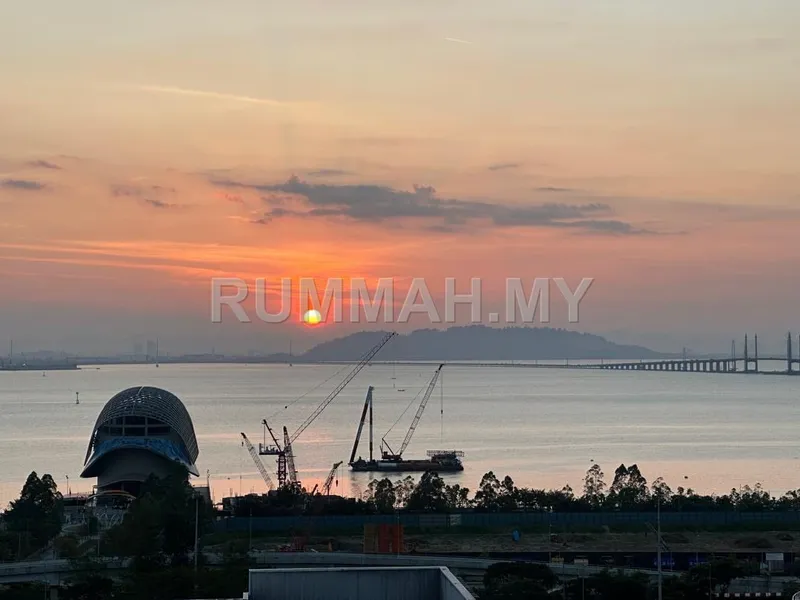 🏡 Vertiq Condominium, Gelugor – For Sale