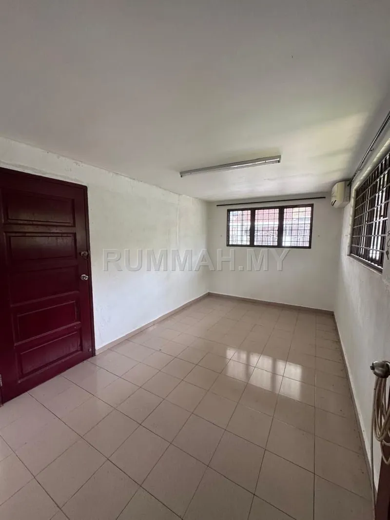 house in Tanjung Tokong, Penang — photo 2