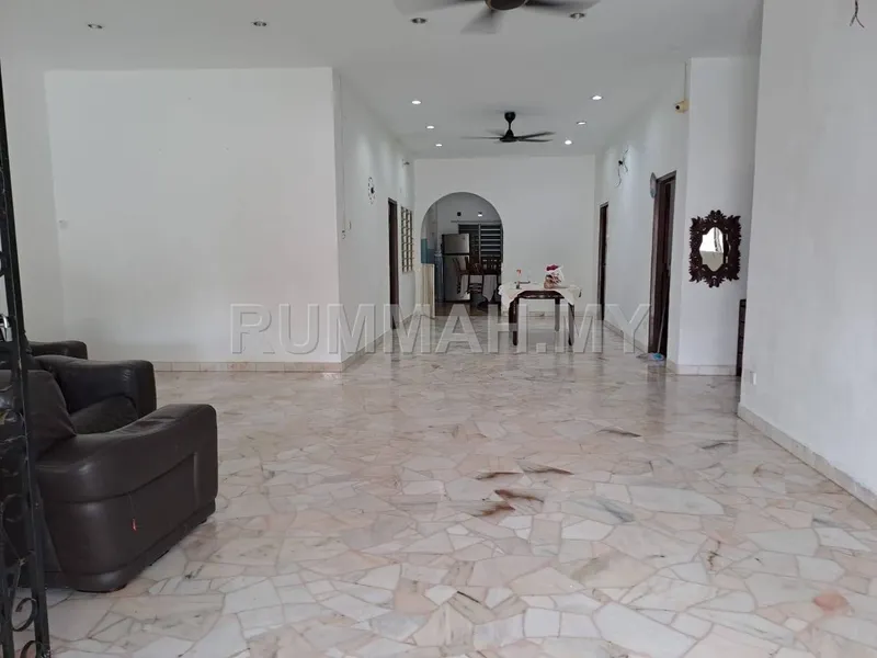 4-bedroom house in Pulau Tikus, Penang for sale — single semi d lengkok nunn 