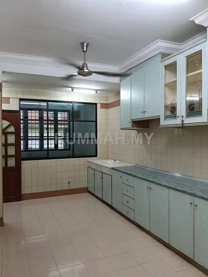 house in Bukit Jambul, Penang — photo 3