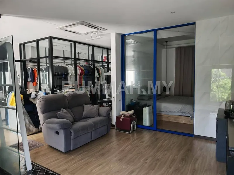 6-bedroom house in Bayan Lepas, Penang for sale — D’Residence Bayan Mutiara Super link 3 storey terrace
