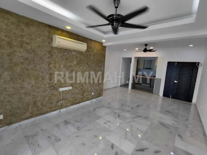 3-bedroom condo for sale in Tanjung Bungah, Penang - Marina Tower @Tanjung Bungah 3 balcony