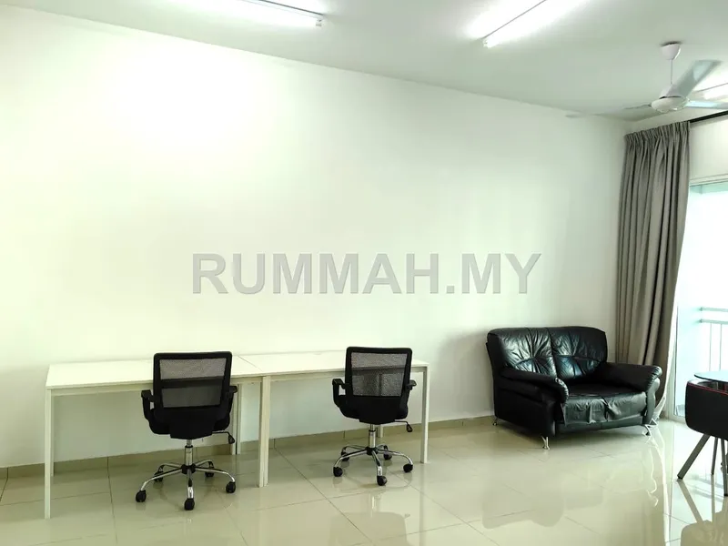 Solaria Residences/Bayan Lepas/1115 Sqft/Partial Furnished/2 Car Parks