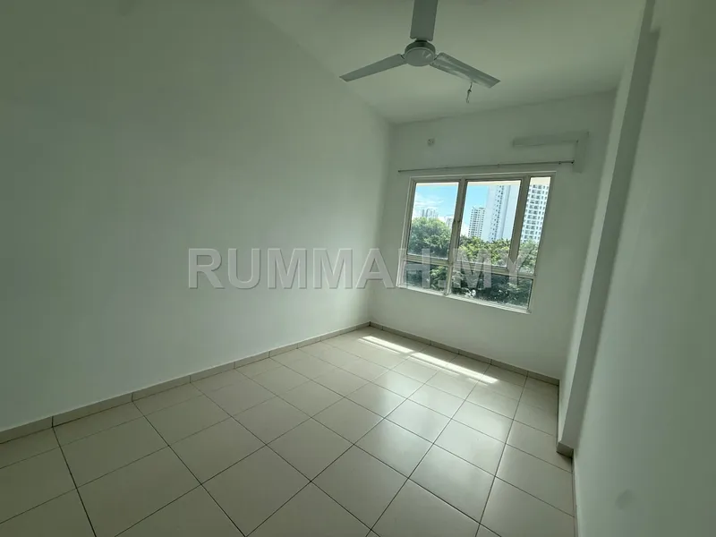 condo in Sungai Ara, Penang — photo 3