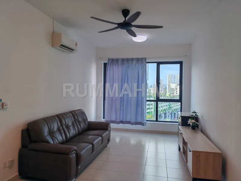 3-bedroom condo in Bayan Lepas, Penang for rent — One Foresta Sungai Ara , Partially Furnished, 1 CP