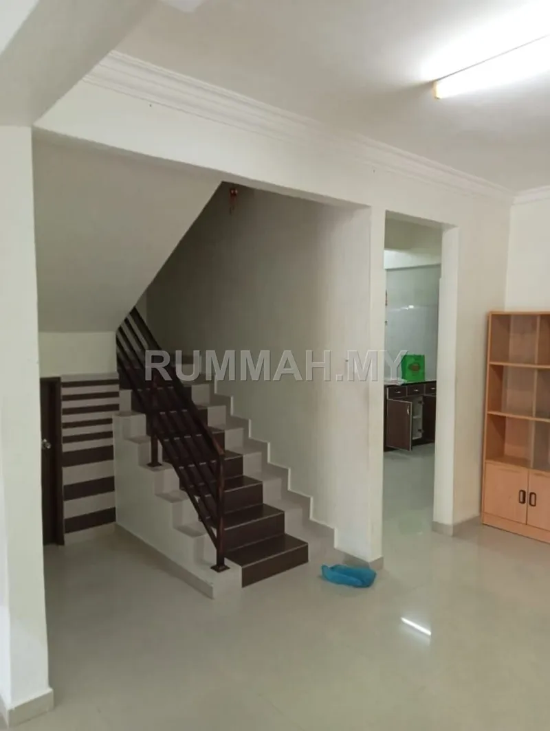 house in Bukit Jambul, Penang — photo 2
