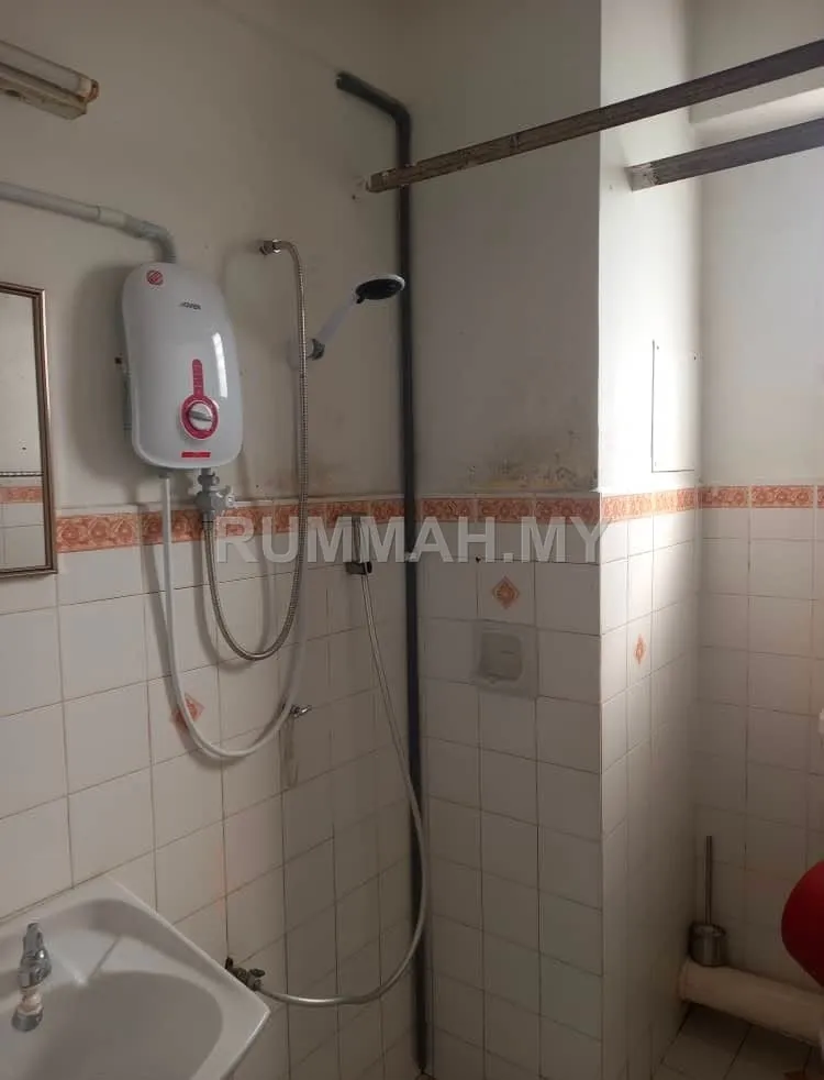 condo in Jelutong, Penang — photo 2