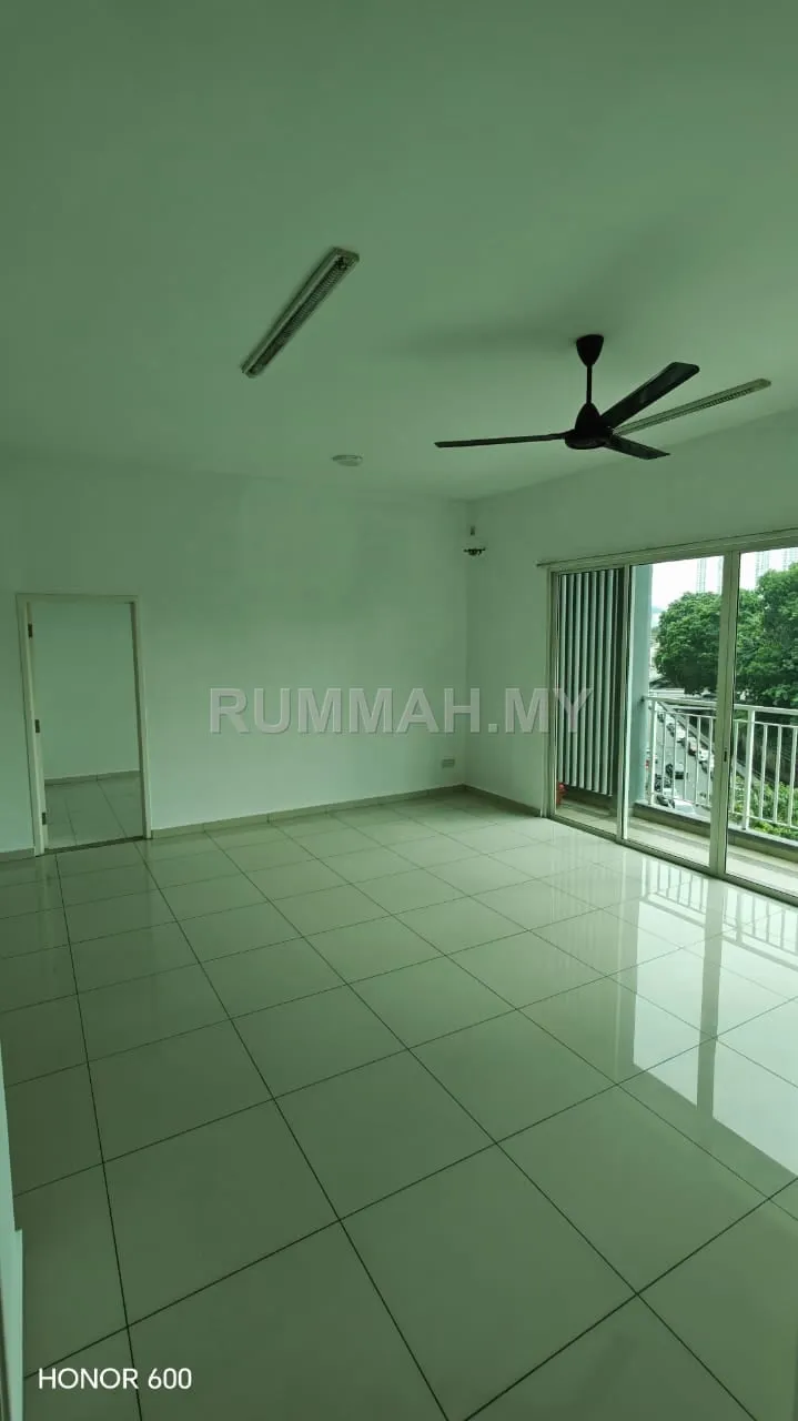 4-bedroom condo in Sungai Ara, Penang for sale — Fiera Vista @ Sungai Ara ,Original Unit,1450sft, 2 CP