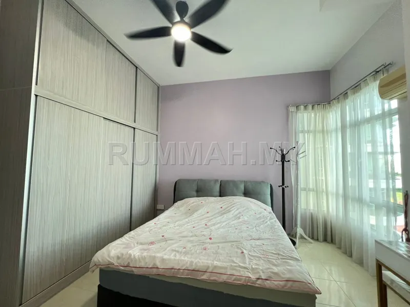 3-bedroom condo for sale in Gelugor, Penang