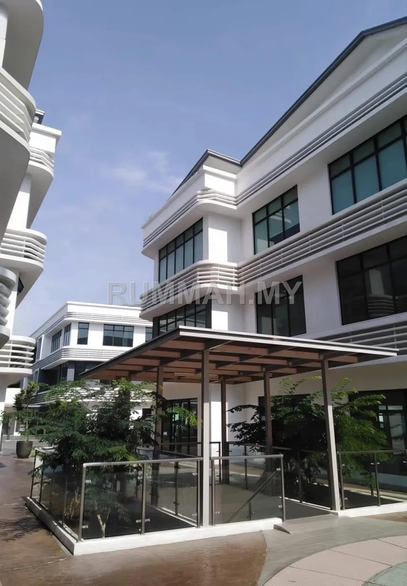 commercial in Cyberjaya, Selangor — photo 3