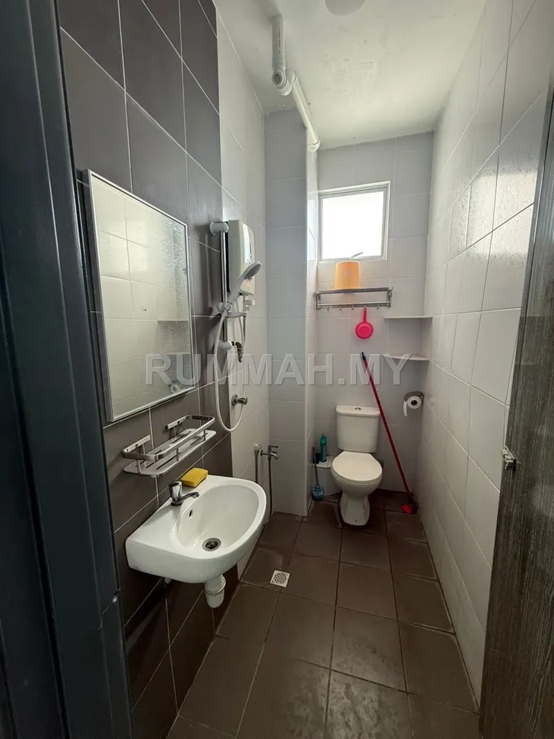 3-bedroom condo in George Town, Penang for rent — The rise collection 2 for rent Near komtar at Georgetown area