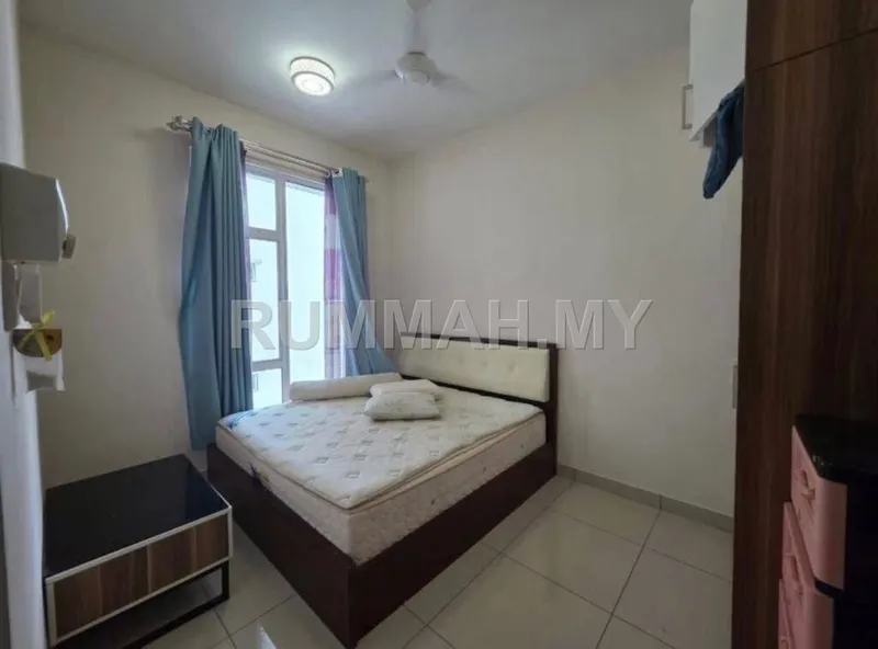 condo in M Condominium Larkin, Johor — photo 2