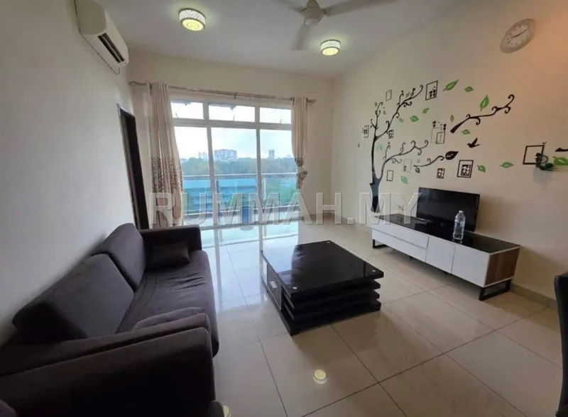 condo in M Condominium Larkin, Johor — photo 3