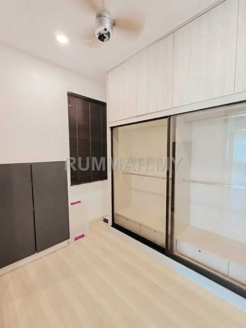 condo in Sungai Ara, Penang — photo 2