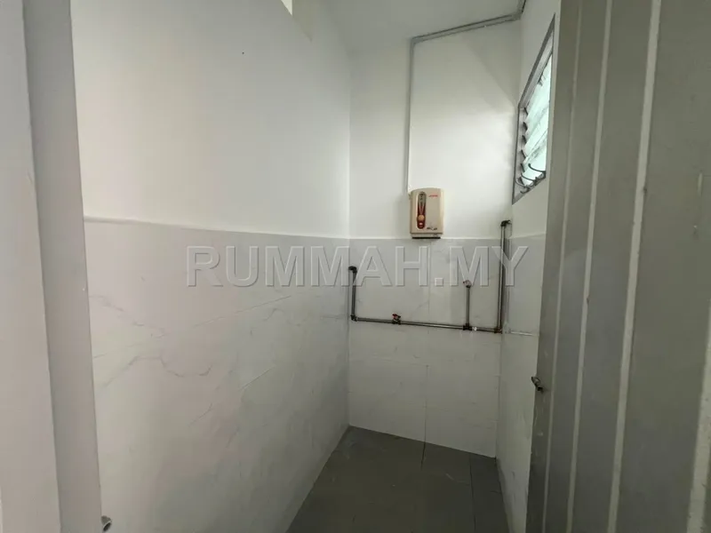3-bedroom house in Pulau Tikus, Penang for rent — Double Storey Terrace @Pulau Tikus @Jalan Raja Gopal