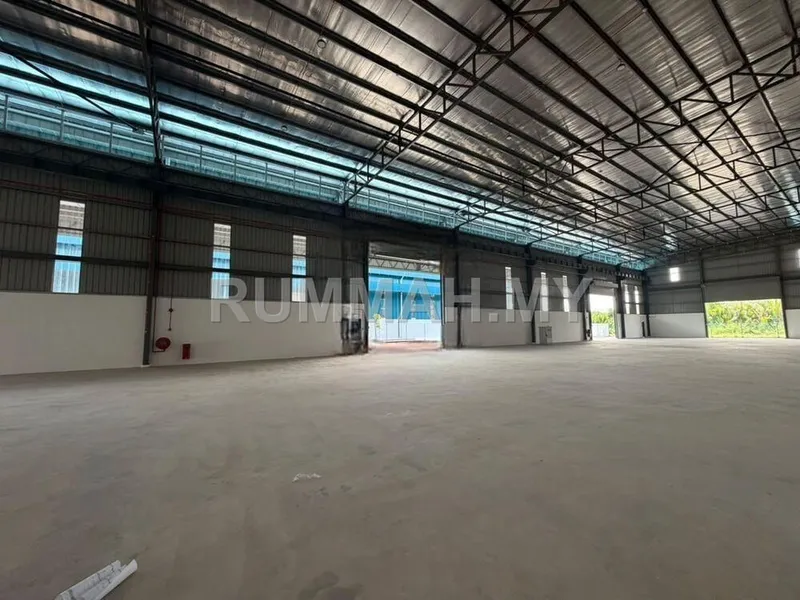 3 Storey Factory for Rent @ Inderawasih Industrial Park, Penang | High Ceiling