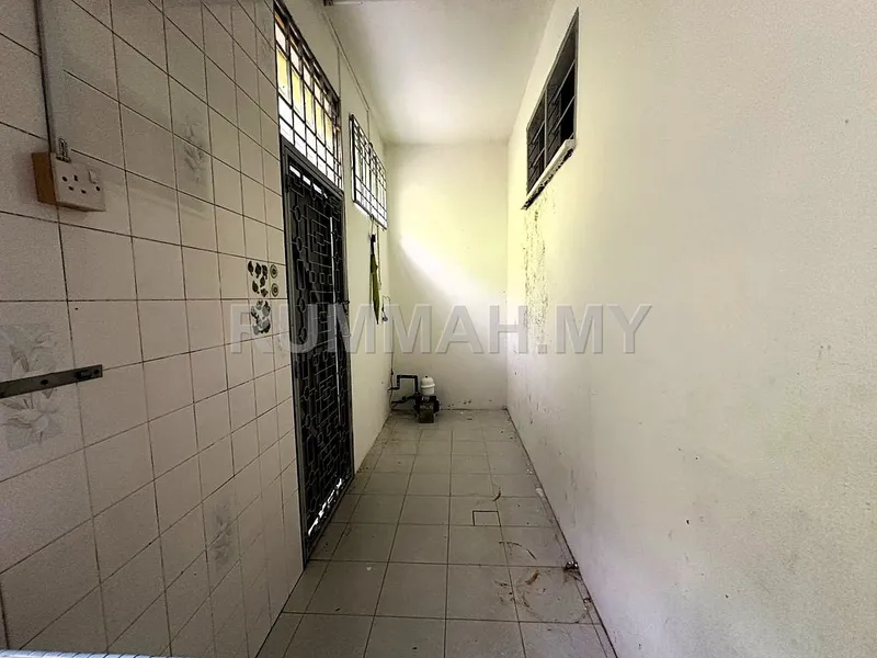 house in Gelugor, Penang — photo 3