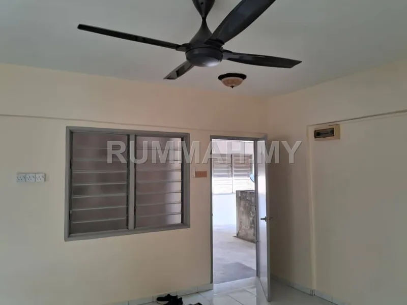 2-bedroom condo for sale in Air Itam, Penang - 2r1b @ Taman Sri Idaman, Farlim Below Market