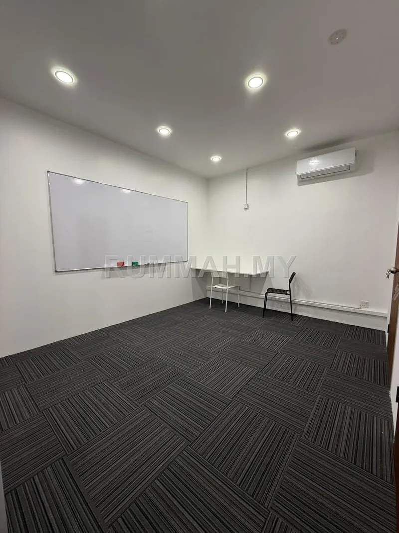 Krystal Square commercial office lot
