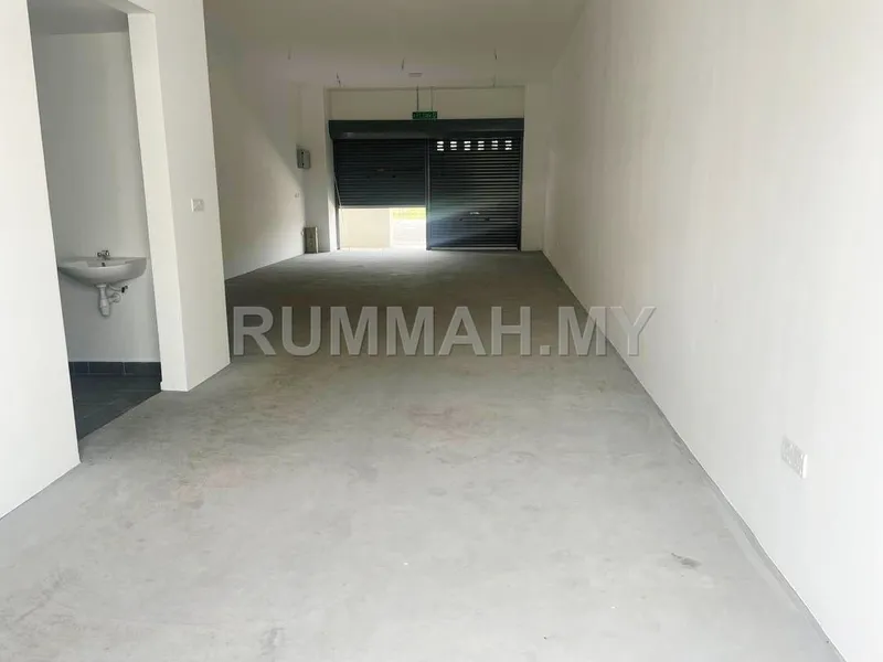 commercial in bangi, Selangor — photo 2