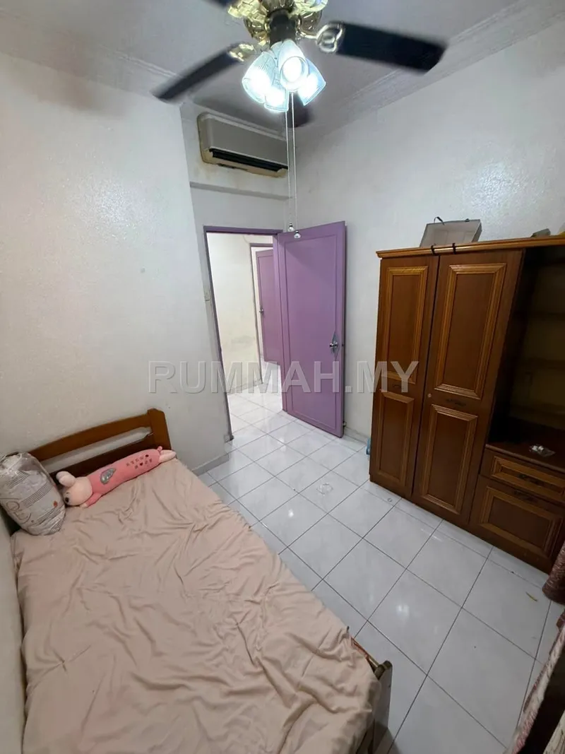 condo in Gelugor, Penang — photo 3