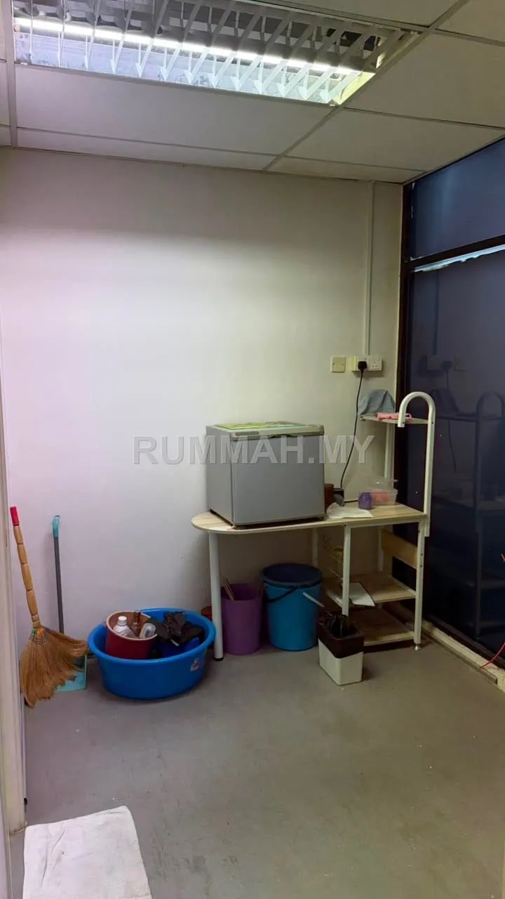 commercial in Jelutong, Penang — photo 3